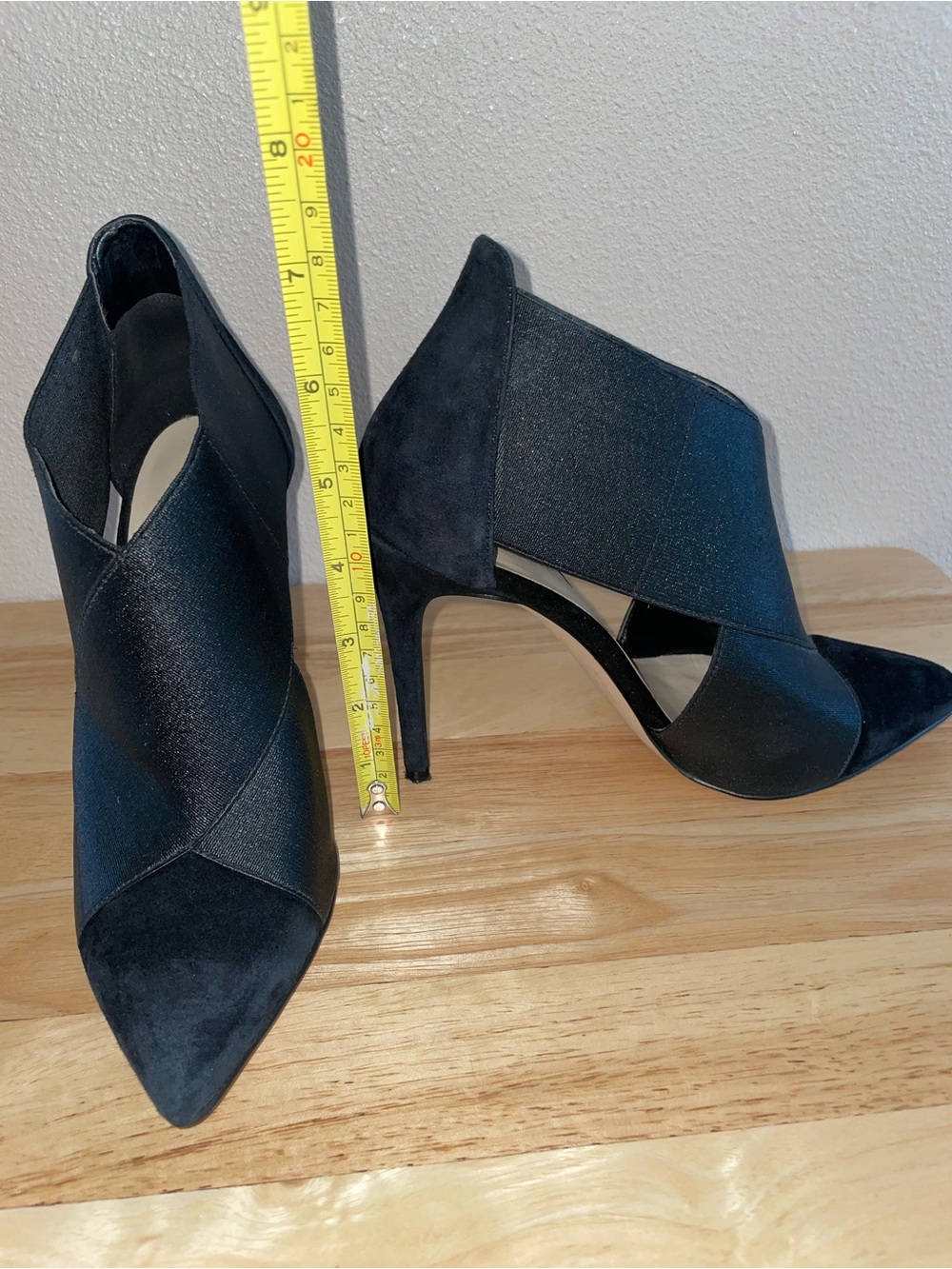 Nine West Black Pointed Toe Ankle Heels Booties Size 5 - Picture 7 of 8